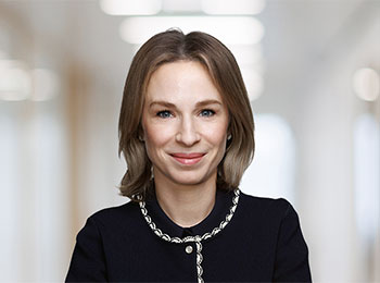 Executive leadership team – Laura Réveillon